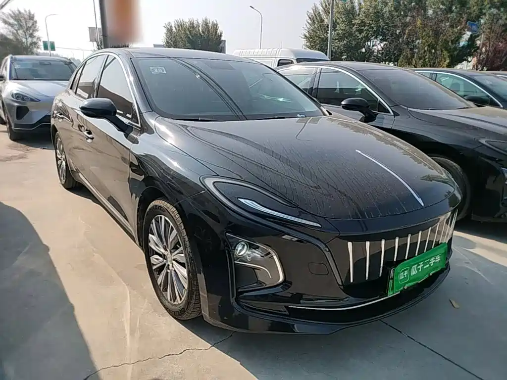 Hongqi Hongqi E-QM5 — миниатюра 4