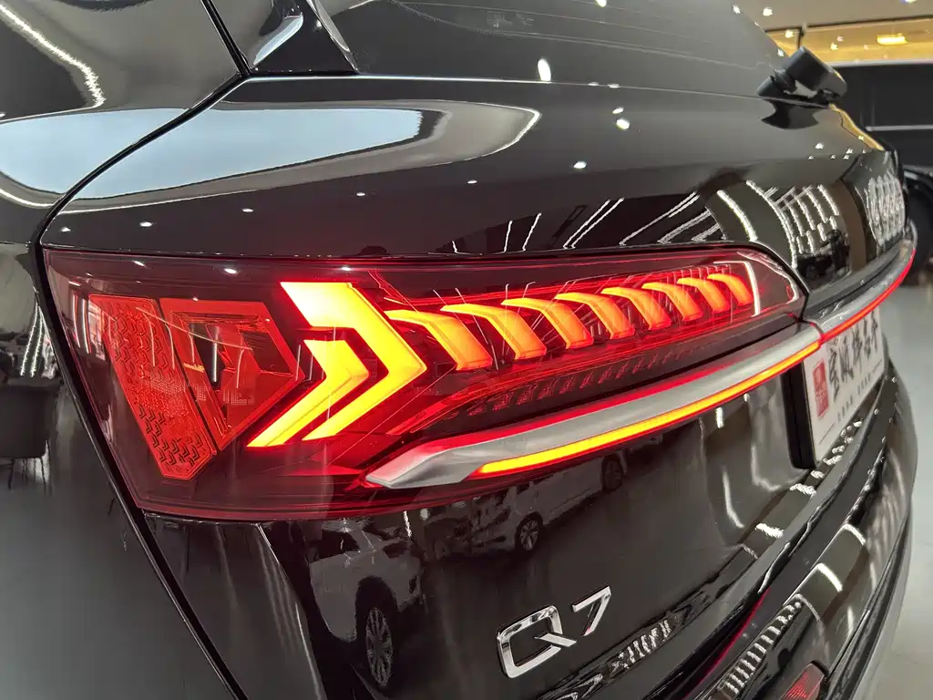 Audi Q7 — миниатюра 38
