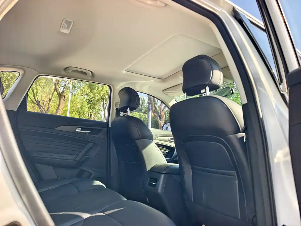 Changan CS35PLUS — миниатюра 8
