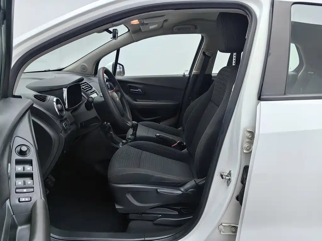 Chevrolet Trax — миниатюра 10
