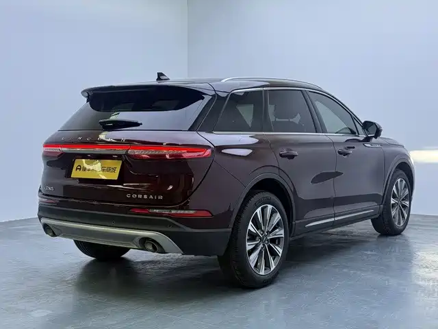 Lincoln Corsair — миниатюра 9