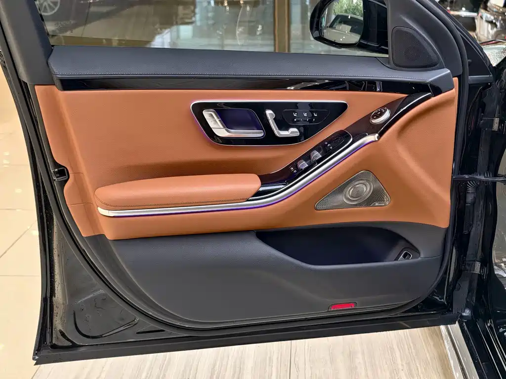 Mercedes-Benz S-Class — миниатюра 4