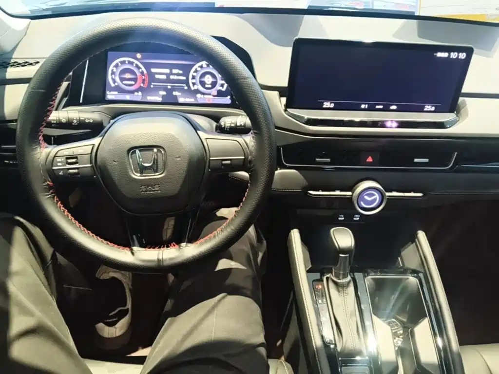 Honda Inspire — миниатюра 10