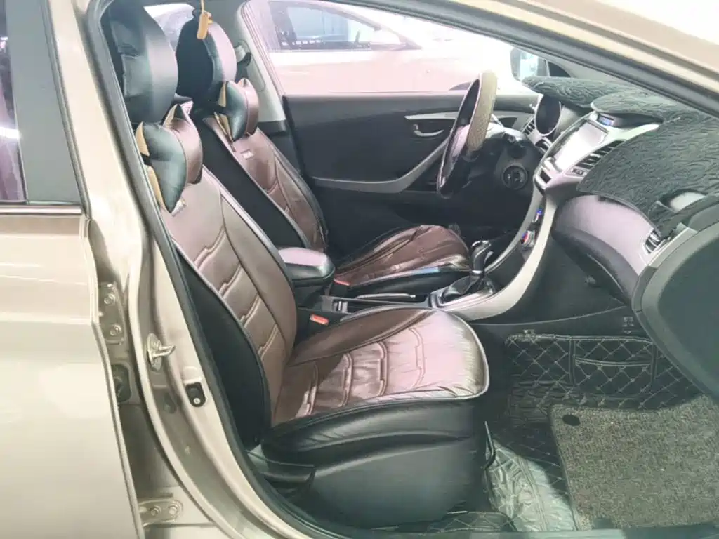 Hyundai Elantra Langdong — миниатюра 25