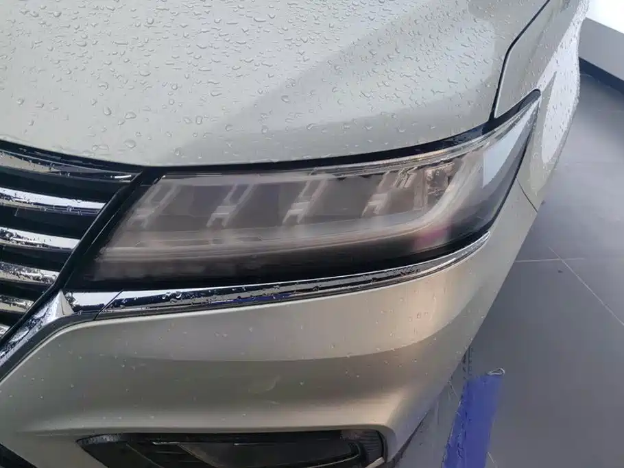 Roewe RX5 — миниатюра 5