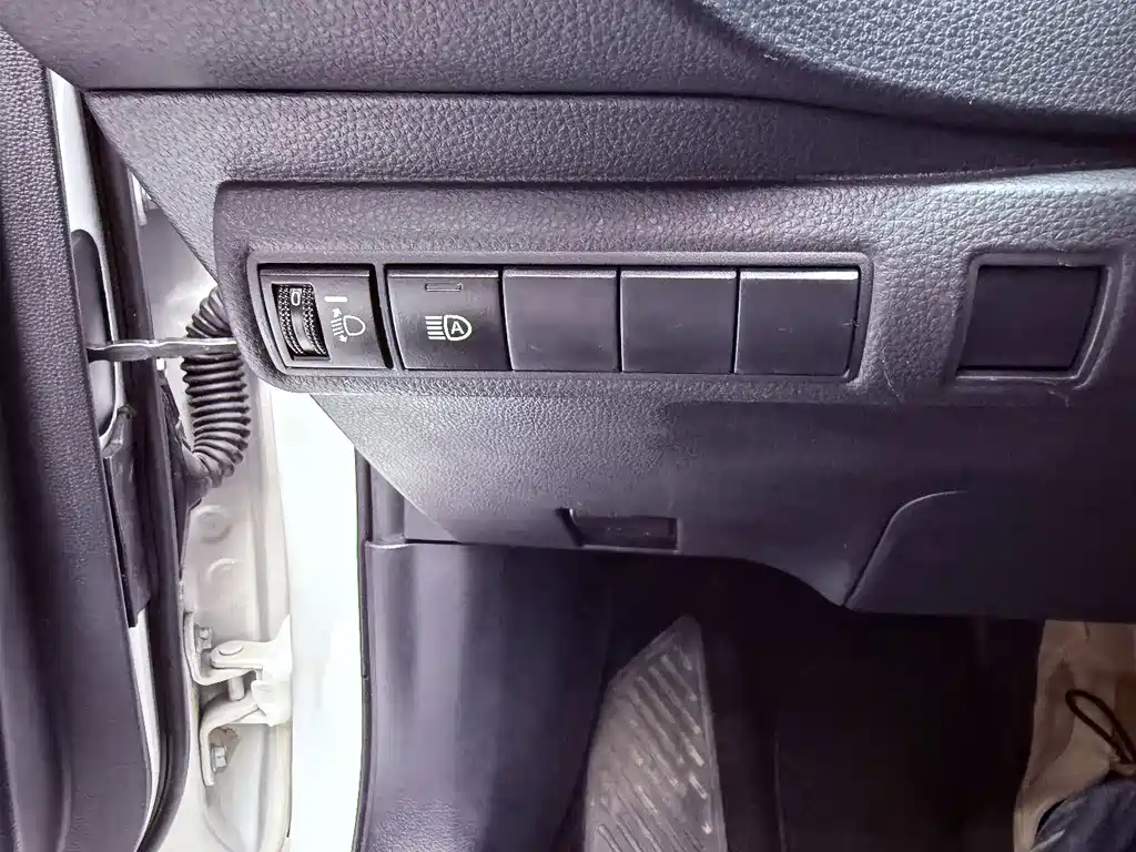 Toyota Corolla — миниатюра 9