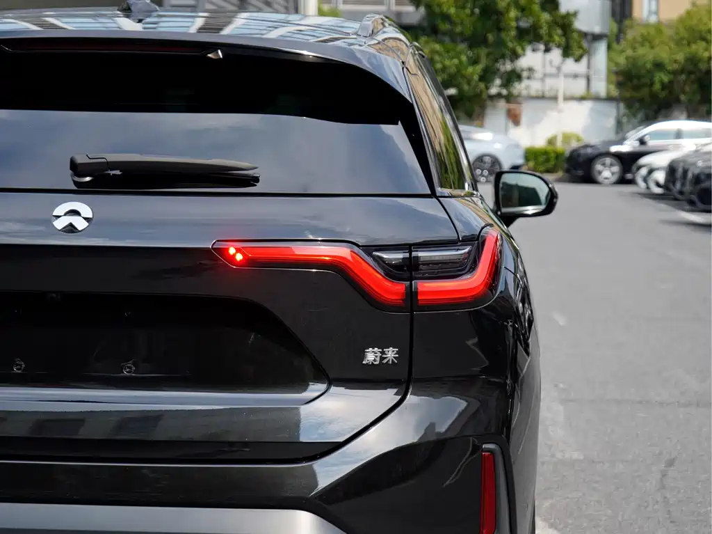 NIO ES6 — миниатюра 6