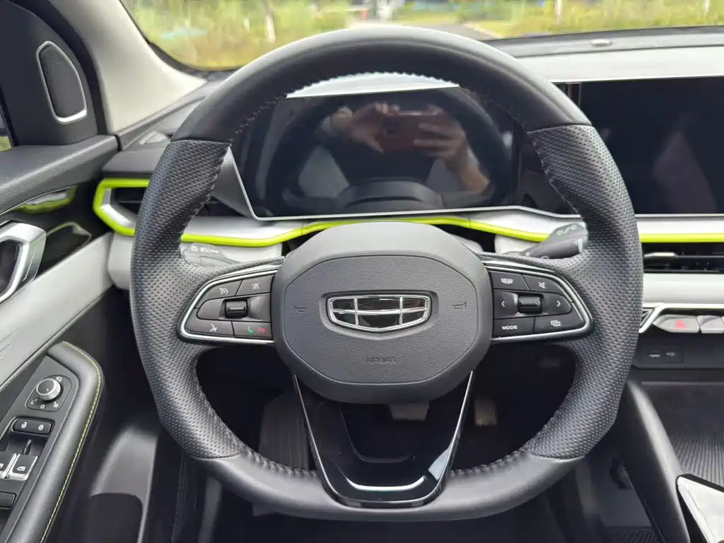 Geely Binyue — миниатюра 20