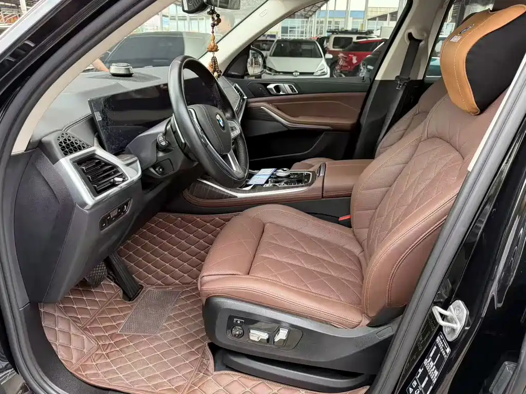 BMW X7 — миниатюра 5