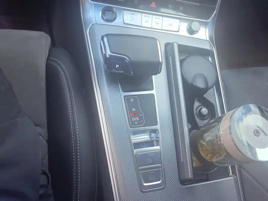 Audi A6L — миниатюра 16