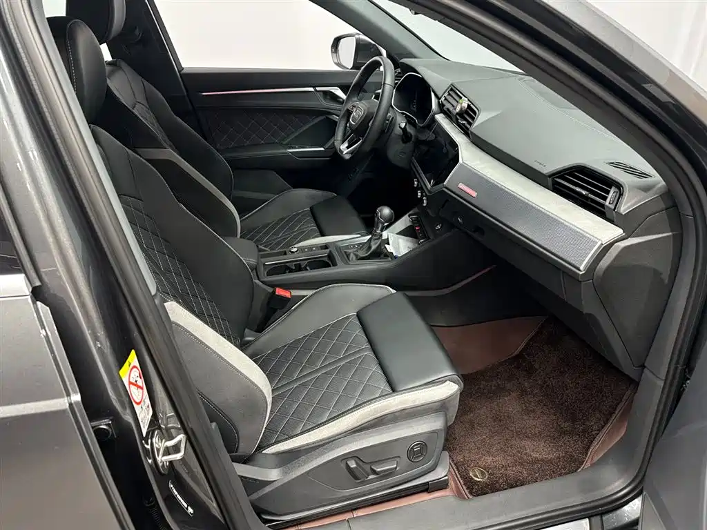 Audi Q3 — миниатюра 10