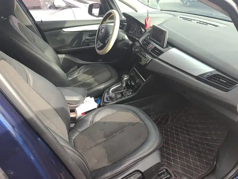 BMW 2 SERIES STATION WAGON