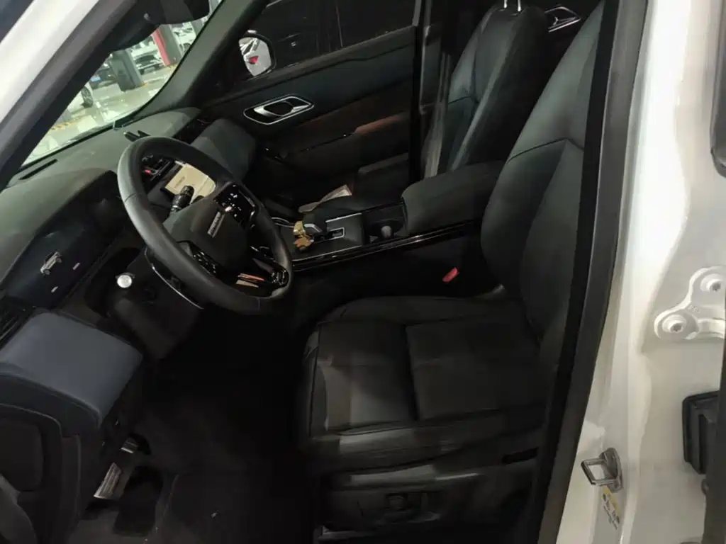 Land Rover Velar — миниатюра 15