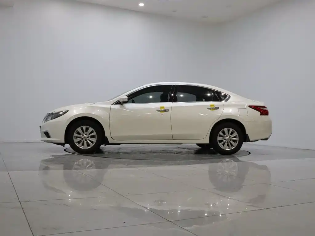 Nissan Teana — миниатюра 8