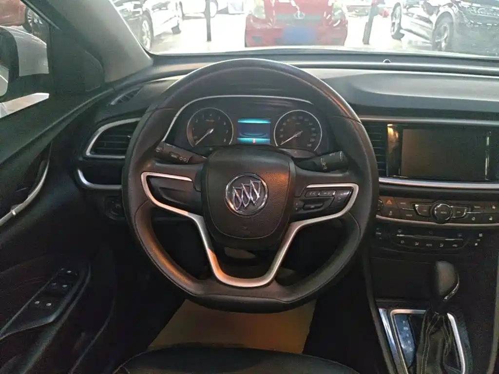 Buick Excelle — миниатюра 11