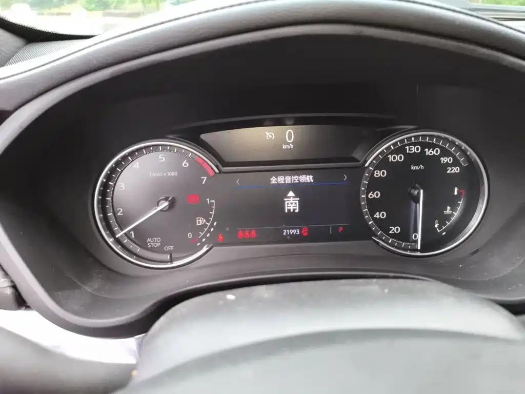 Cadillac XT4 — миниатюра 4