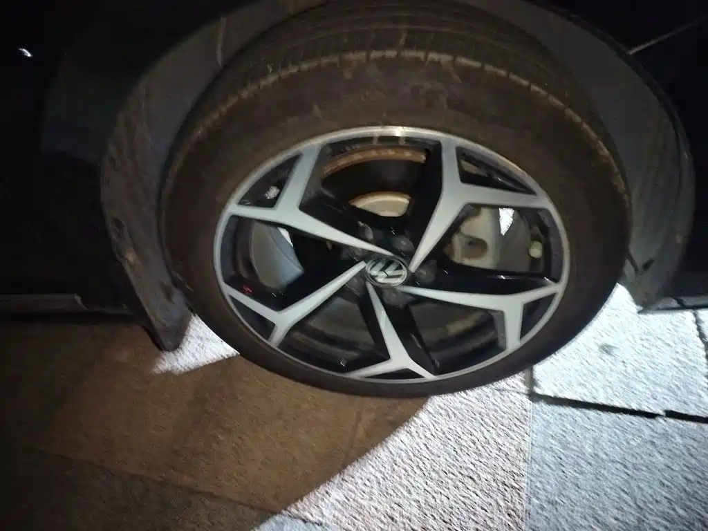Volkswagen Passat — миниатюра 24