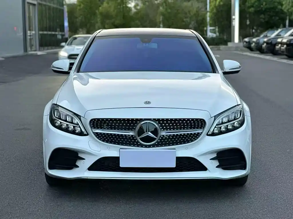 Mercedes-Benz C-Class — миниатюра 2