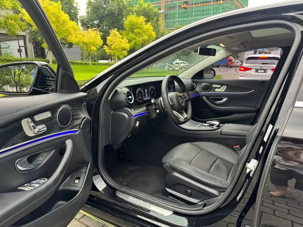 Mercedes-Benz E-Class E 2017 E 320 L Sport 4MATIC