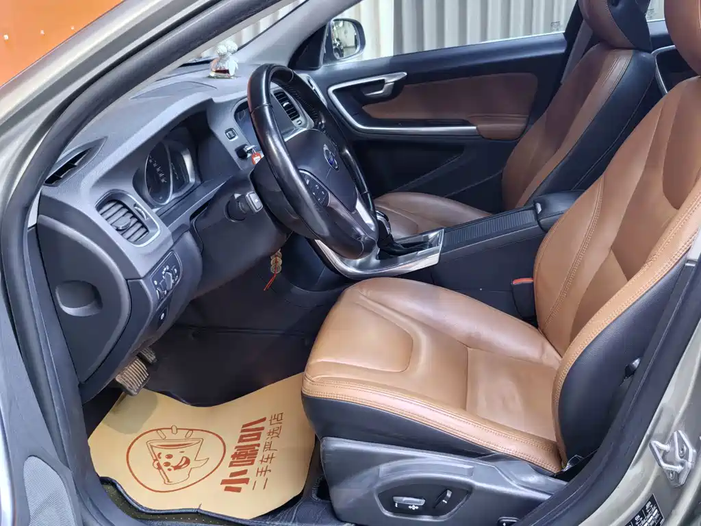 Volvo S60 — миниатюра 17