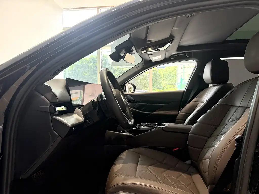BMW 5 Series 5 2024 525Li M Sport