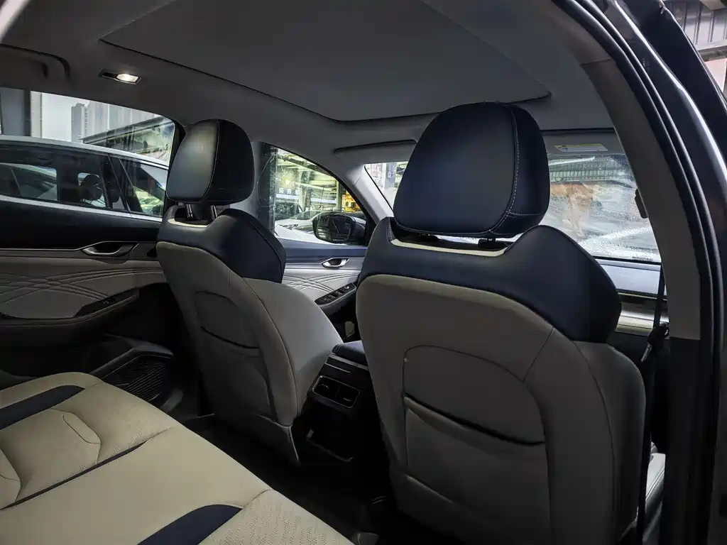 GEELY AUTOMOBILE XINGRUI