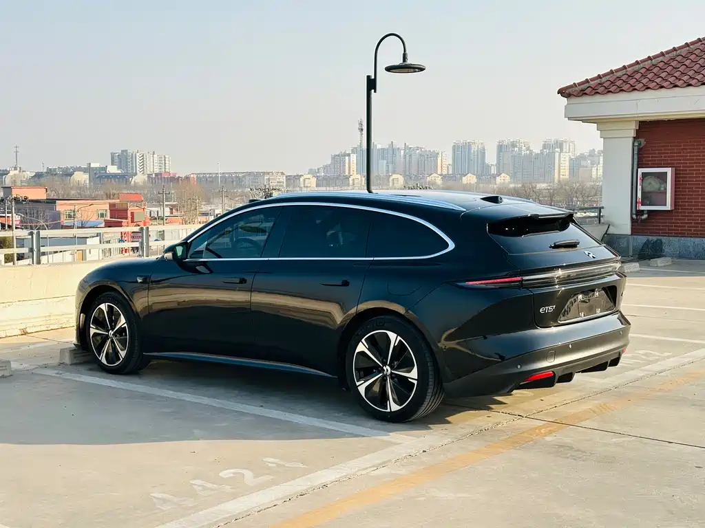 NIO NIO ET5T
