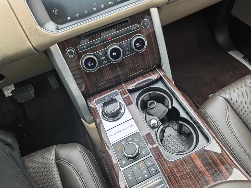 Land Rover Range Rover 2017 3.0 SC V6 Vogue SE Long Wheelbase