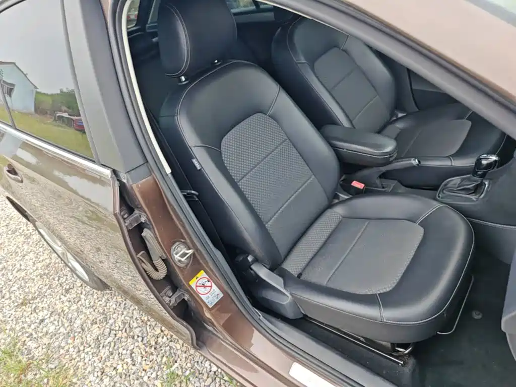 Volkswagen Santana — миниатюра 25
