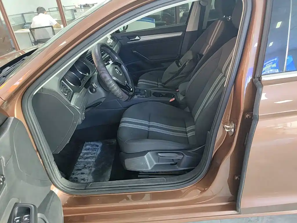 Volkswagen Lamando — миниатюра 15