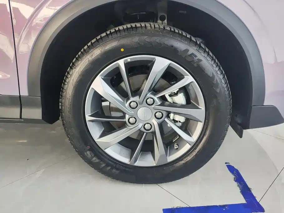 Geely Binyue — миниатюра 6