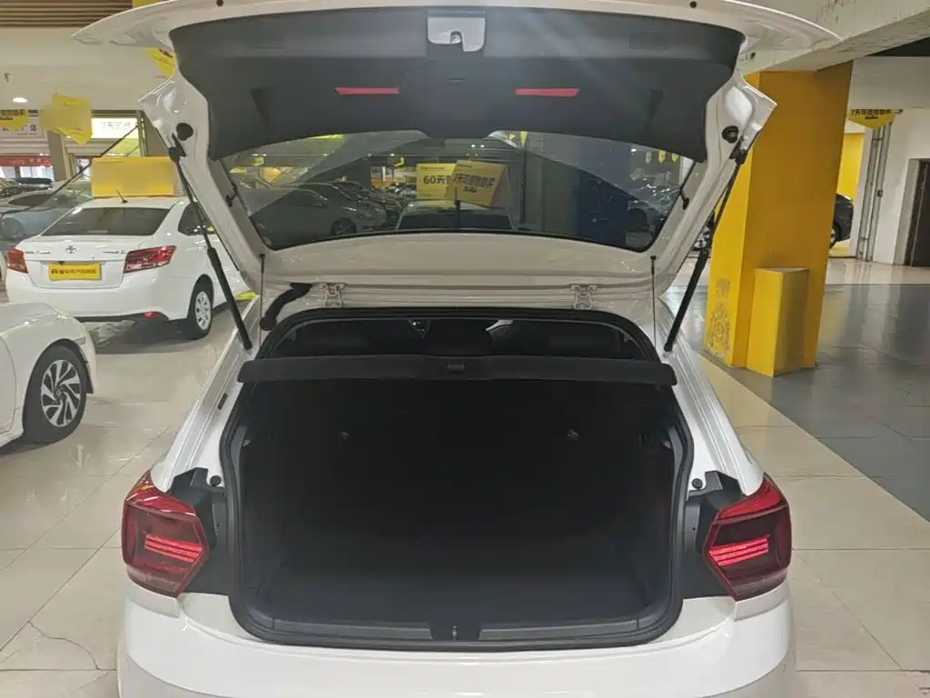 Volkswagen Polo — миниатюра 19
