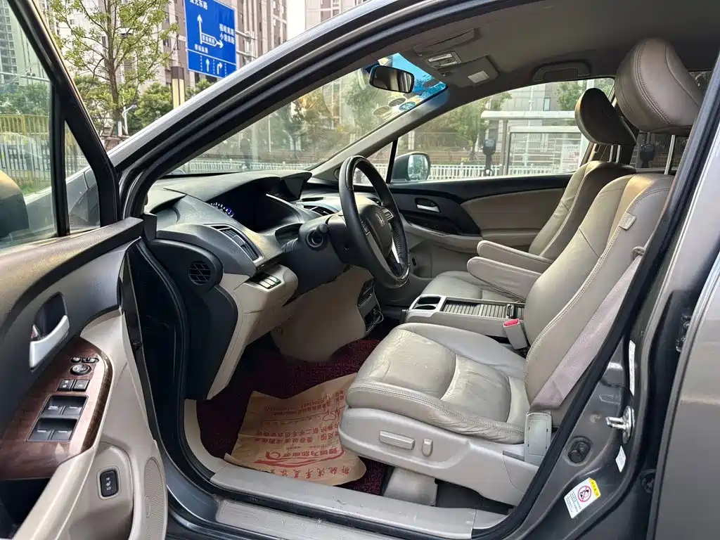 Honda Odyssey — миниатюра 6