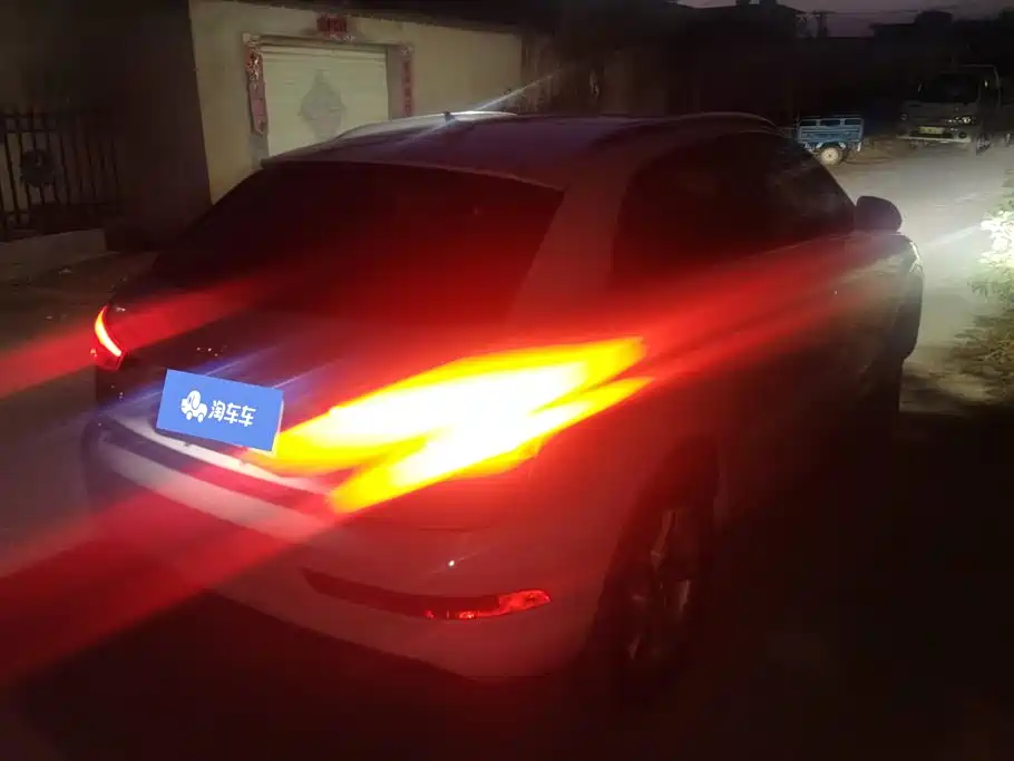Audi Q3 — миниатюра 3