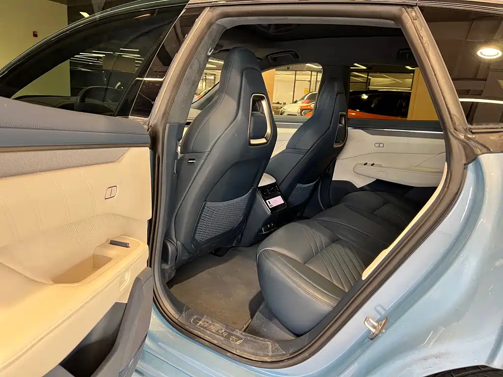 ZEEKR EXTREME KRYPTON 001