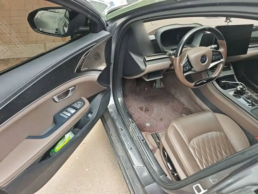 BYD Han — миниатюра 16