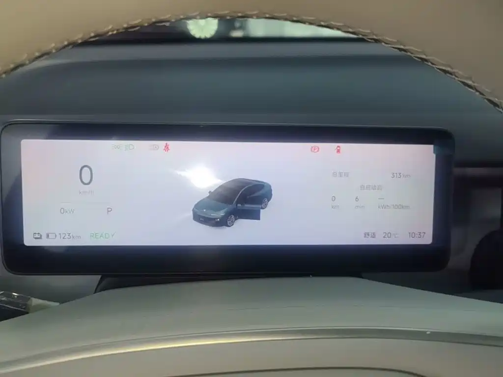 Leapmotor Leapmotor B01 — миниатюра 12