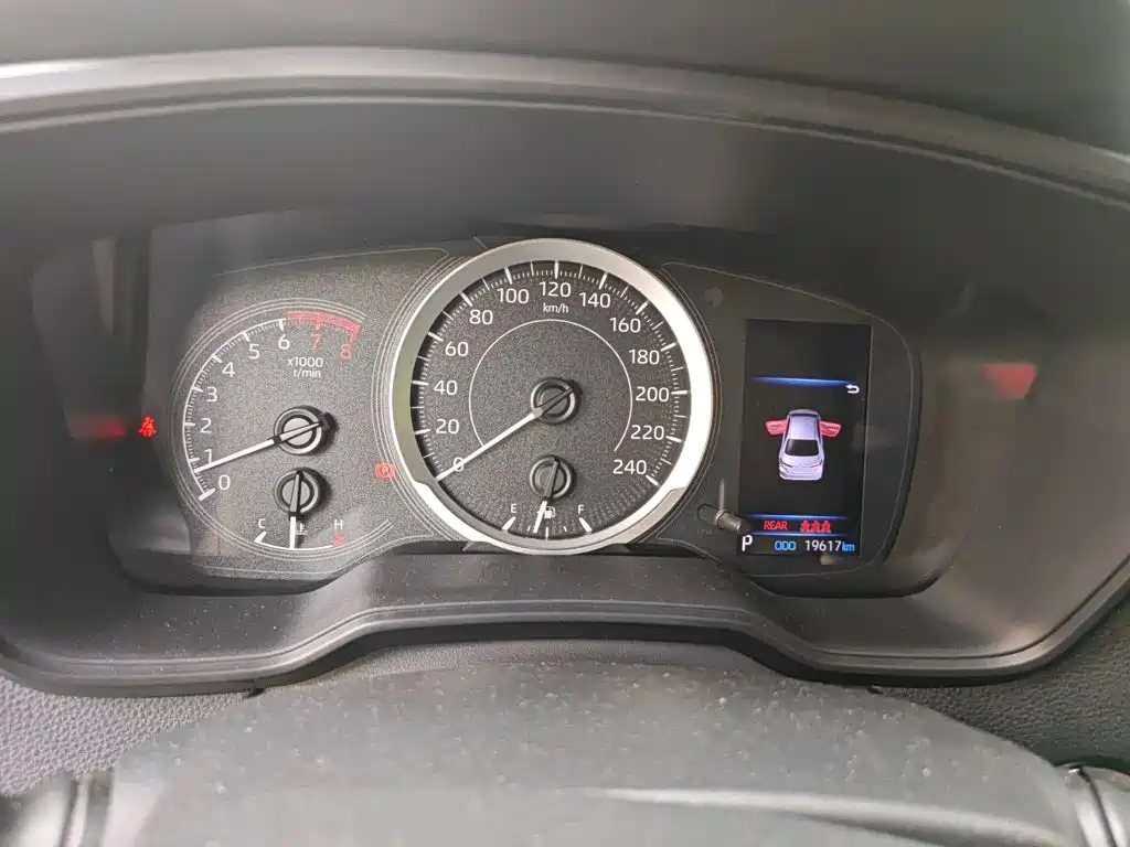 Toyota Corolla — миниатюра 7