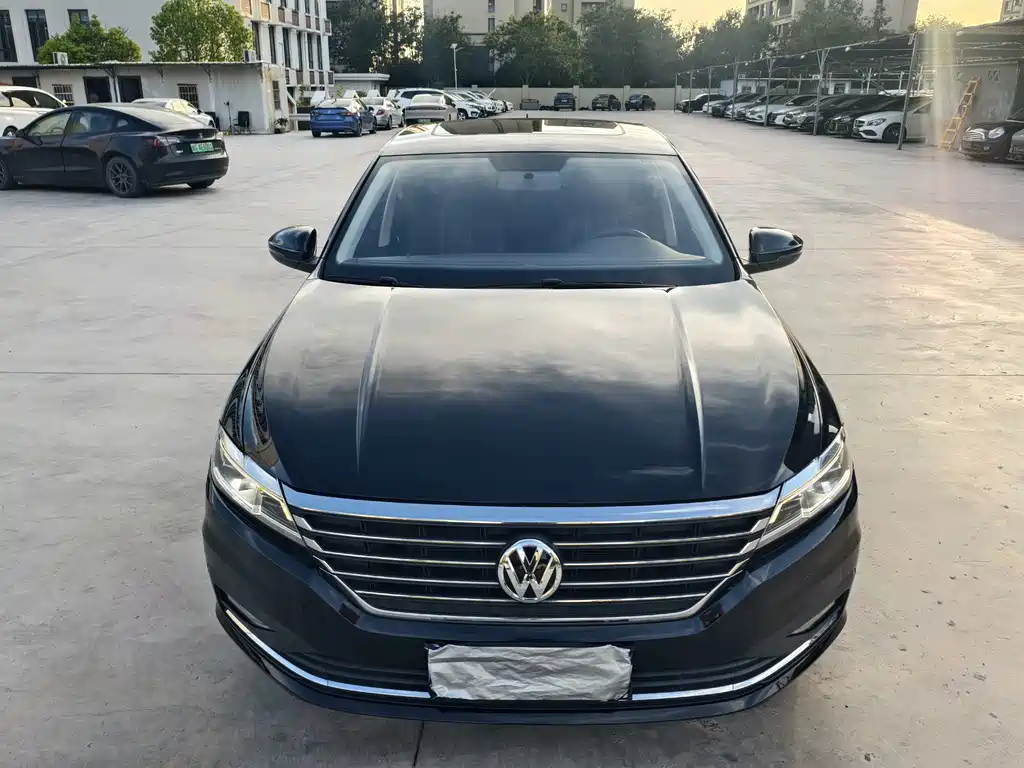 Volkswagen Lavida — миниатюра 2