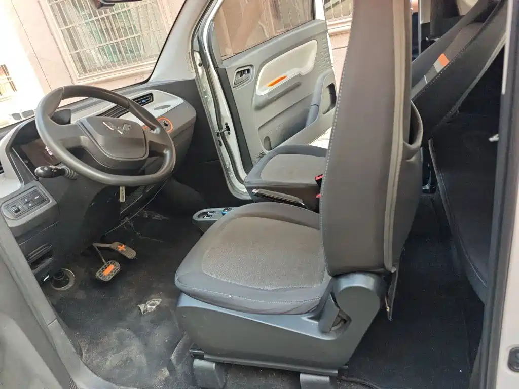 Wuling MINIEV — миниатюра 11
