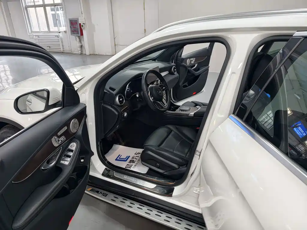 Mercedes-Benz GLC — миниатюра 12