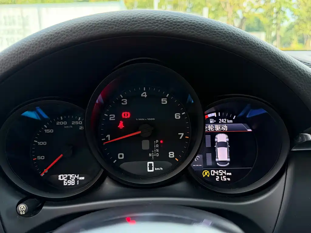 Porsche Macan — миниатюра 23