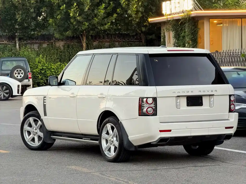 Land Rover Range Rover — миниатюра 3