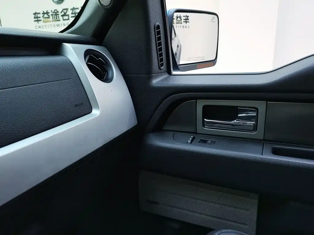 Ford F-150 Raptor — миниатюра 30