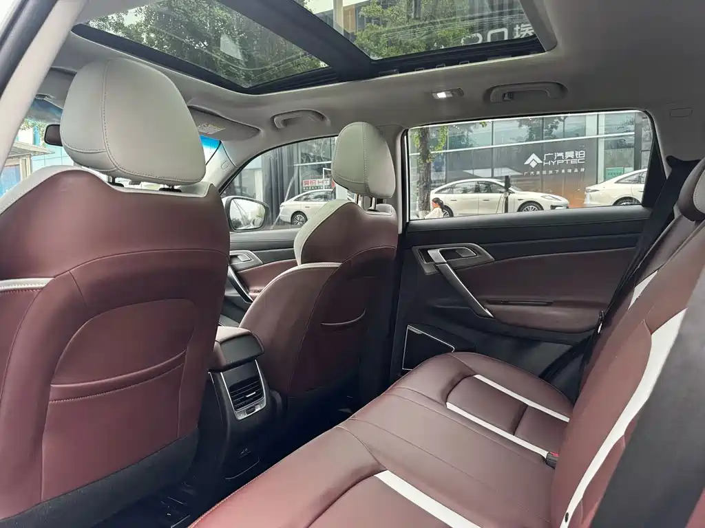 Geely Boyue — миниатюра 7