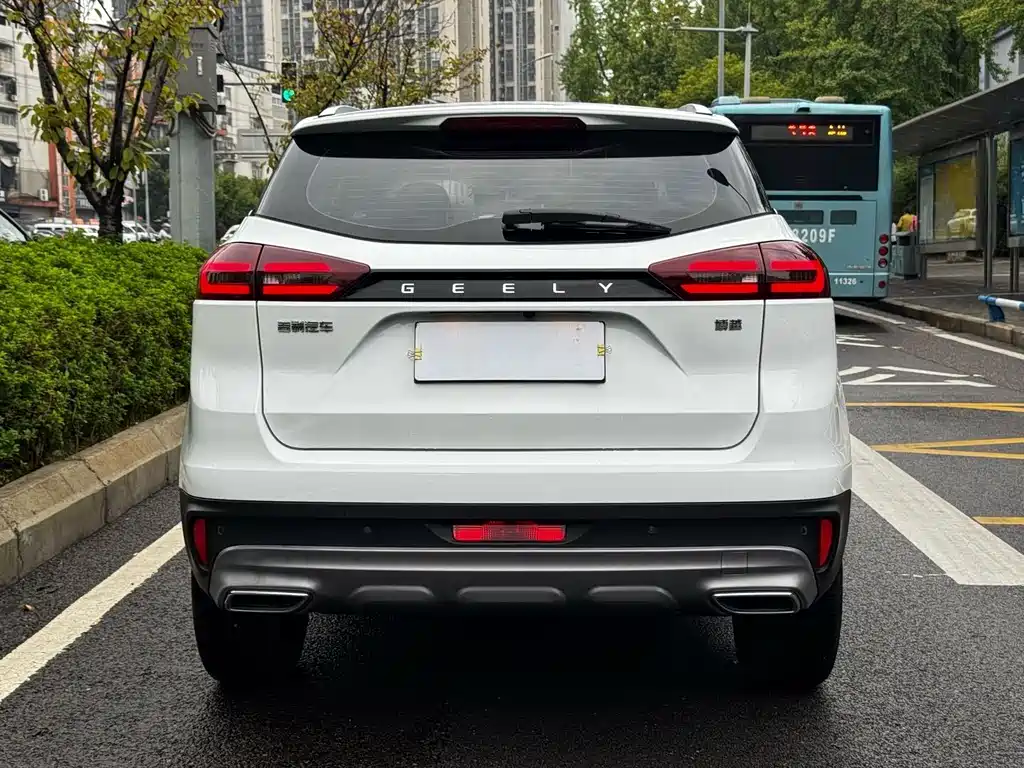 Geely Boyue — миниатюра 24