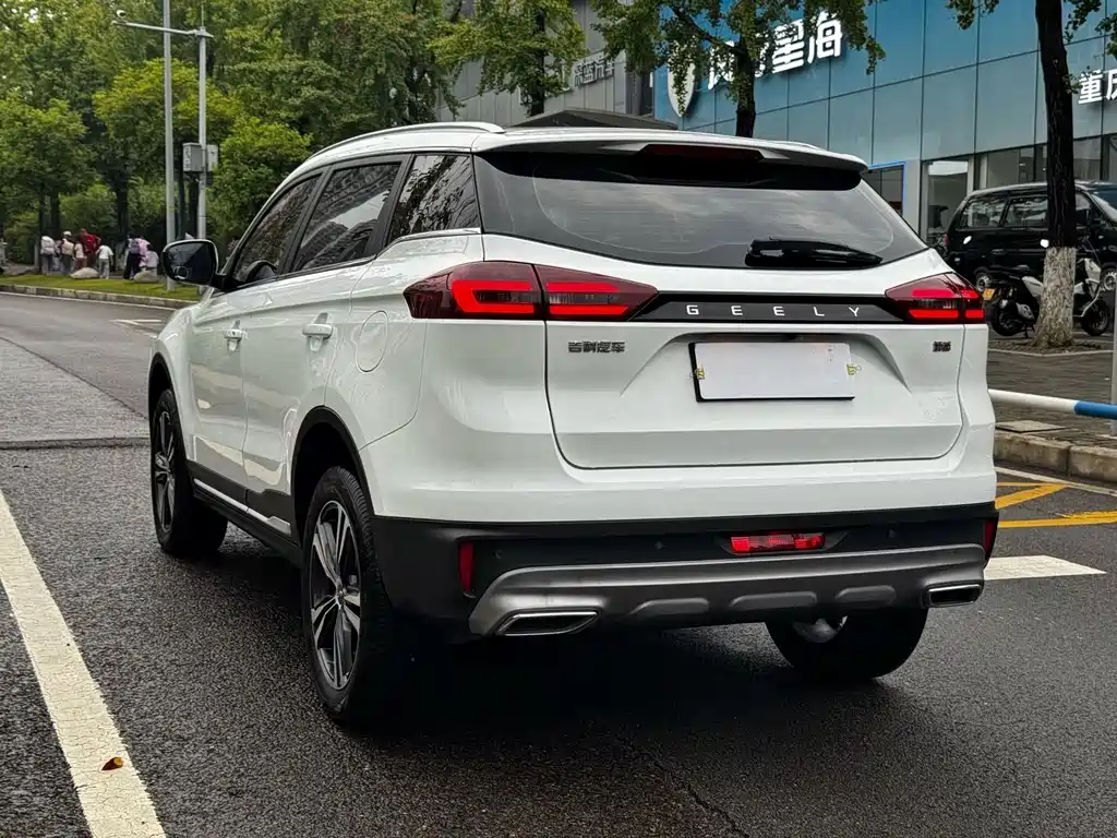 Geely Boyue — миниатюра 25
