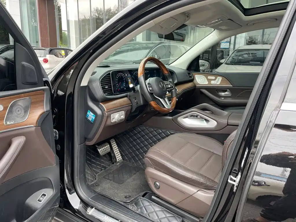 Mercedes-Benz GLS — миниатюра 5