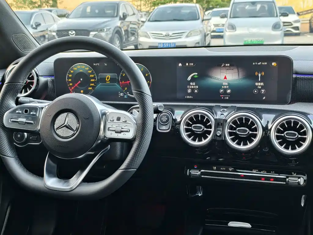 Mercedes-Benz A-Class — миниатюра 7
