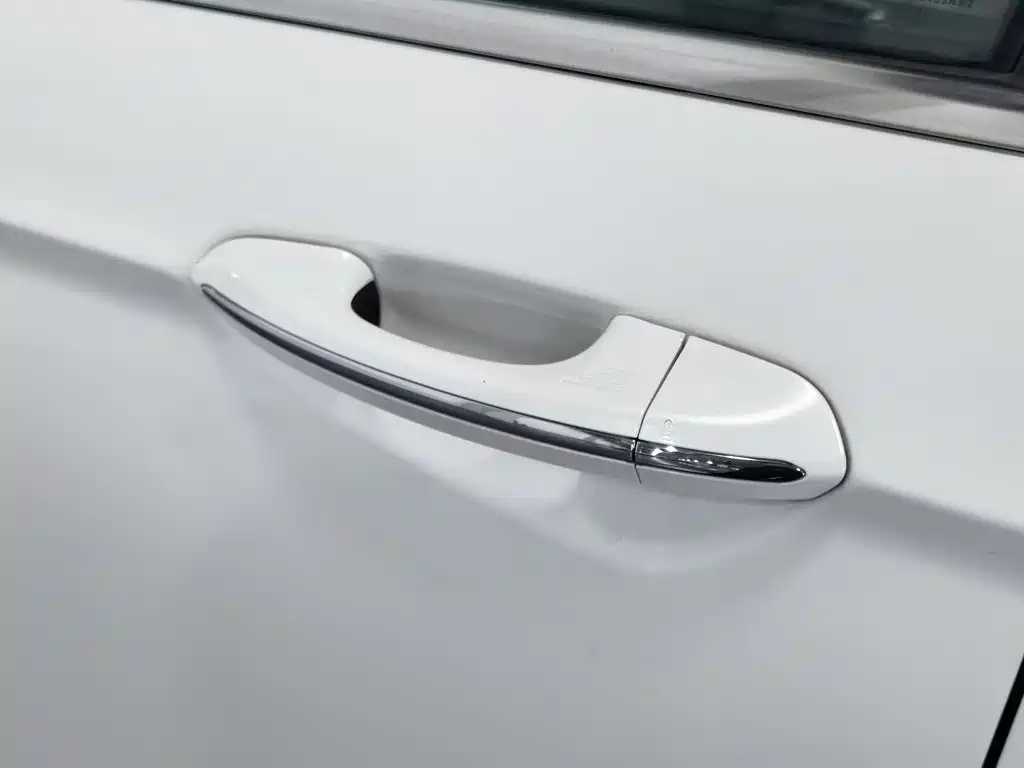 Ford Mondeo — миниатюра 18